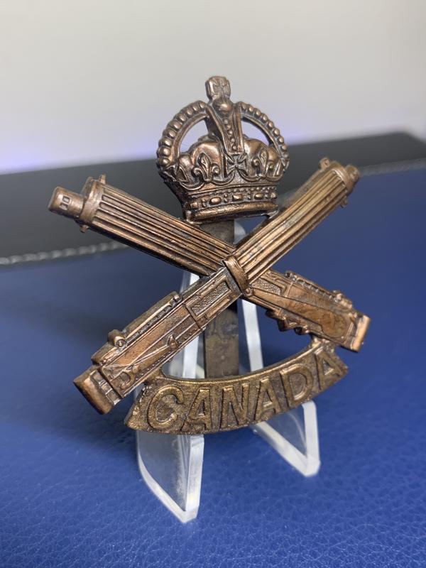 Canadian Machine Gun Corps cap badge By